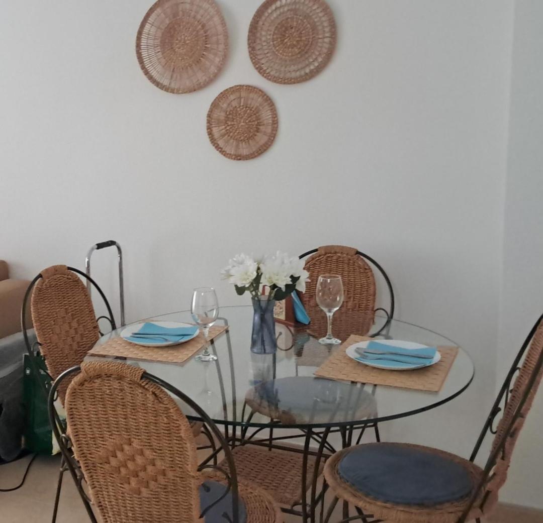 Beach Apartment Torrevieja Buitenkant foto